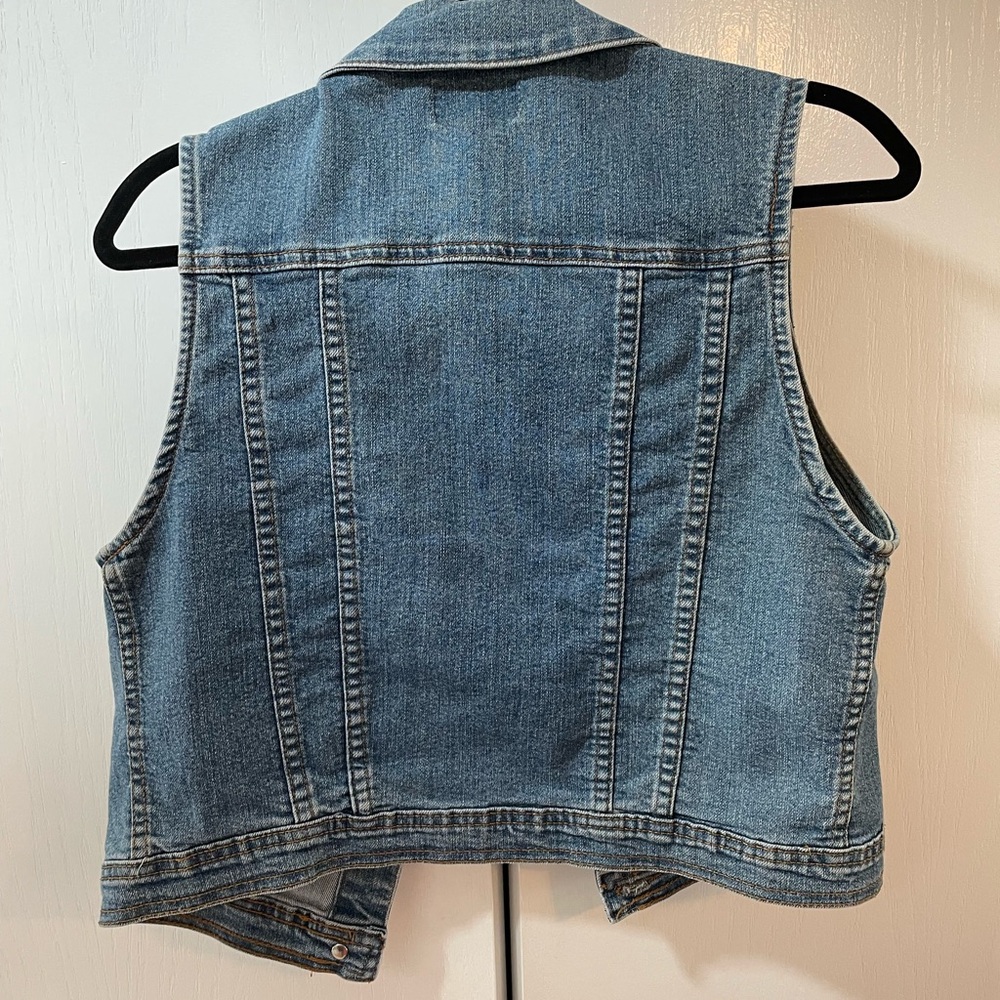 Chloe K Women's Blue Denim Vest - Picture 2 of 3